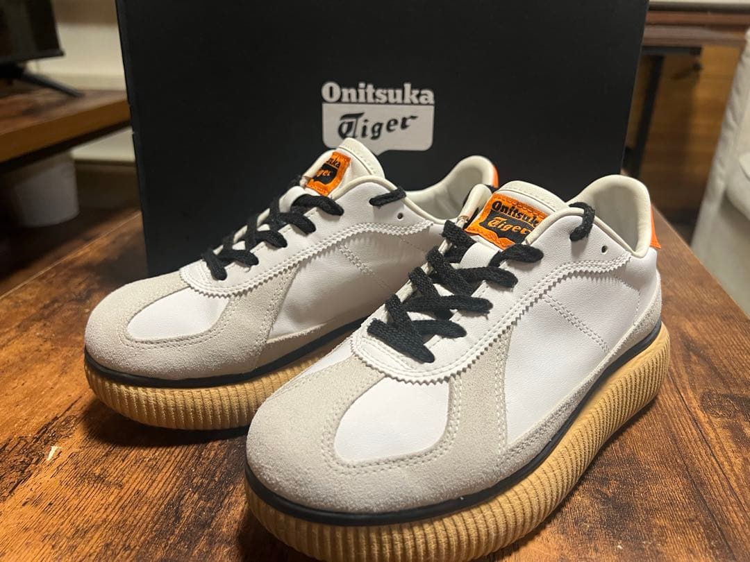 オニツカタイガー デレシティ ハバネロ 23.5