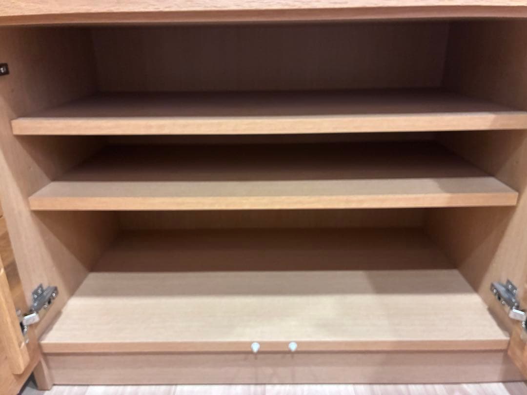 unicoウニコ　HUTTEヒュッテ食器棚