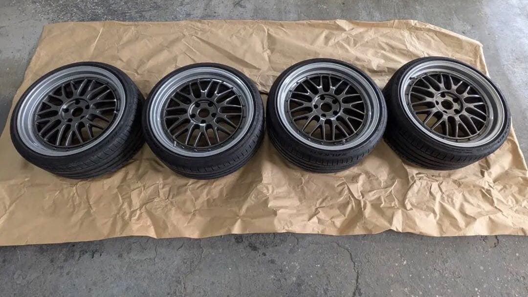 メッシュ　LMタイプ19インチ　8.5J35 4本通し　引き取り限定セール