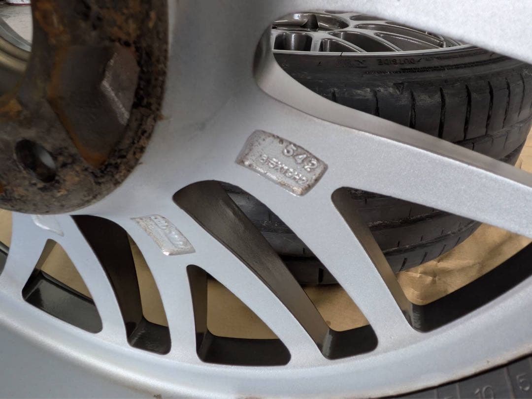 メッシュ　LMタイプ19インチ　8.5J35 4本通し　引き取り限定セール