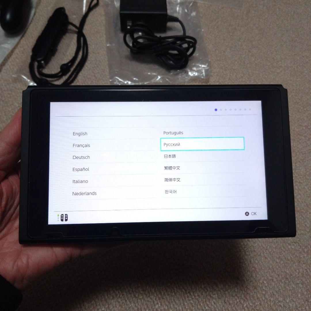 ほぼ未使用に近いNintendo Switch ネオンブルー/ネオンレッド 本体