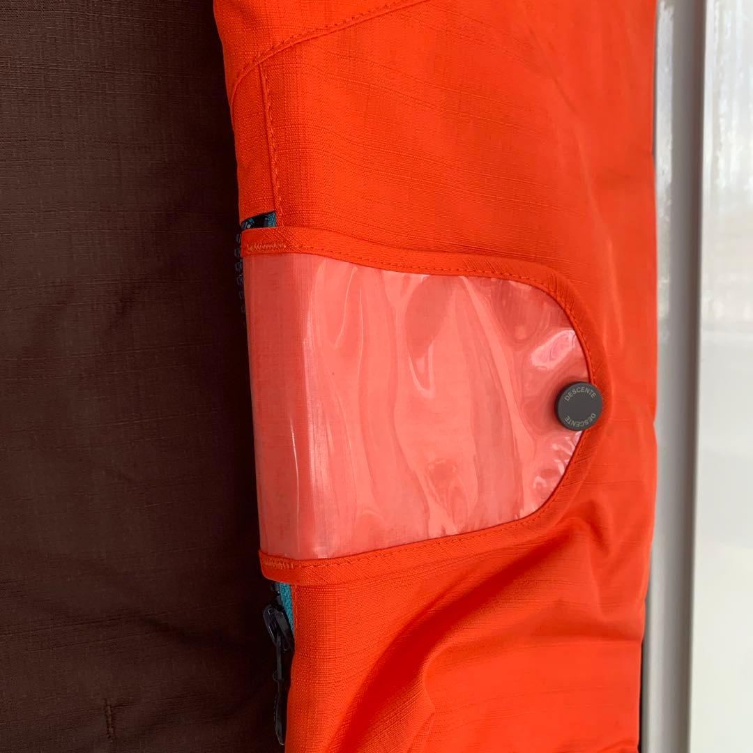 【美品】DESCENT デサント　スキーウェア　スノボーウェア　Lサイズ