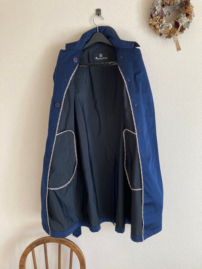 【★土日限定特別SALE★】アクアスキュータム　トレンチコート　極美品