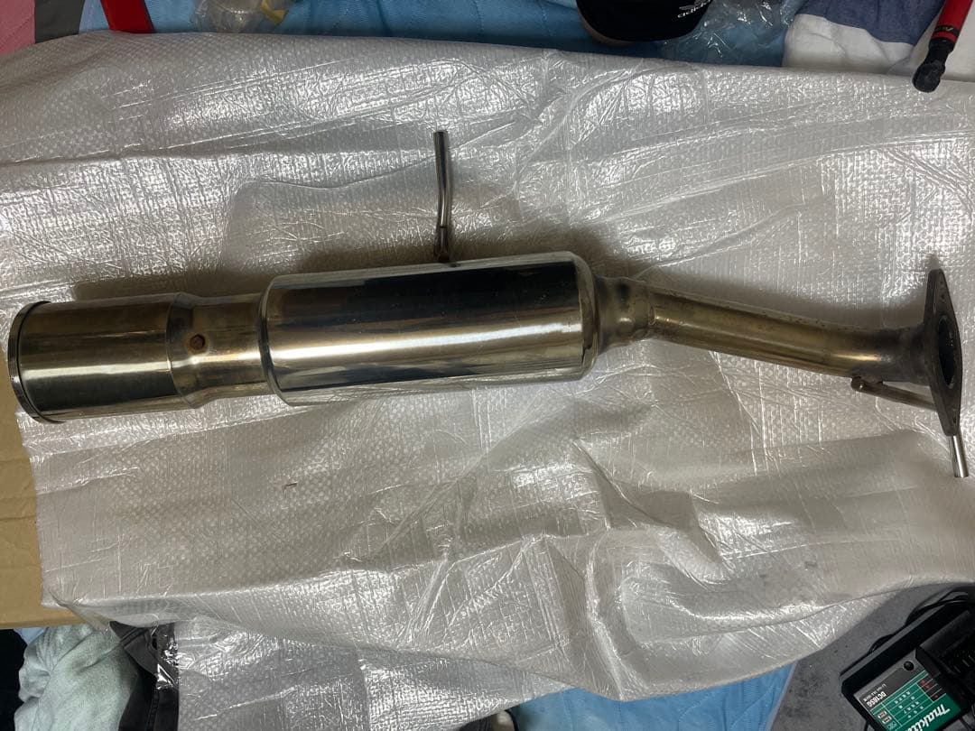 デミオ マフラー