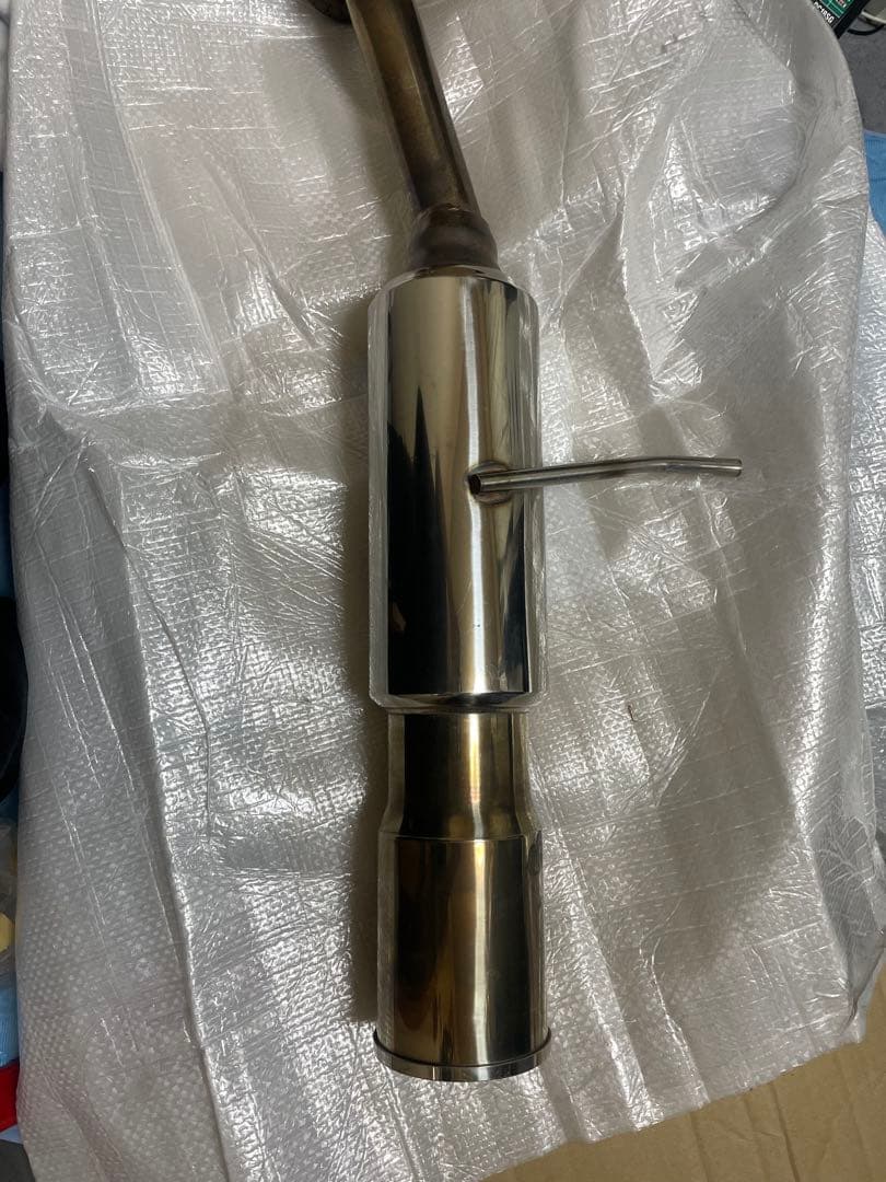 デミオ マフラー