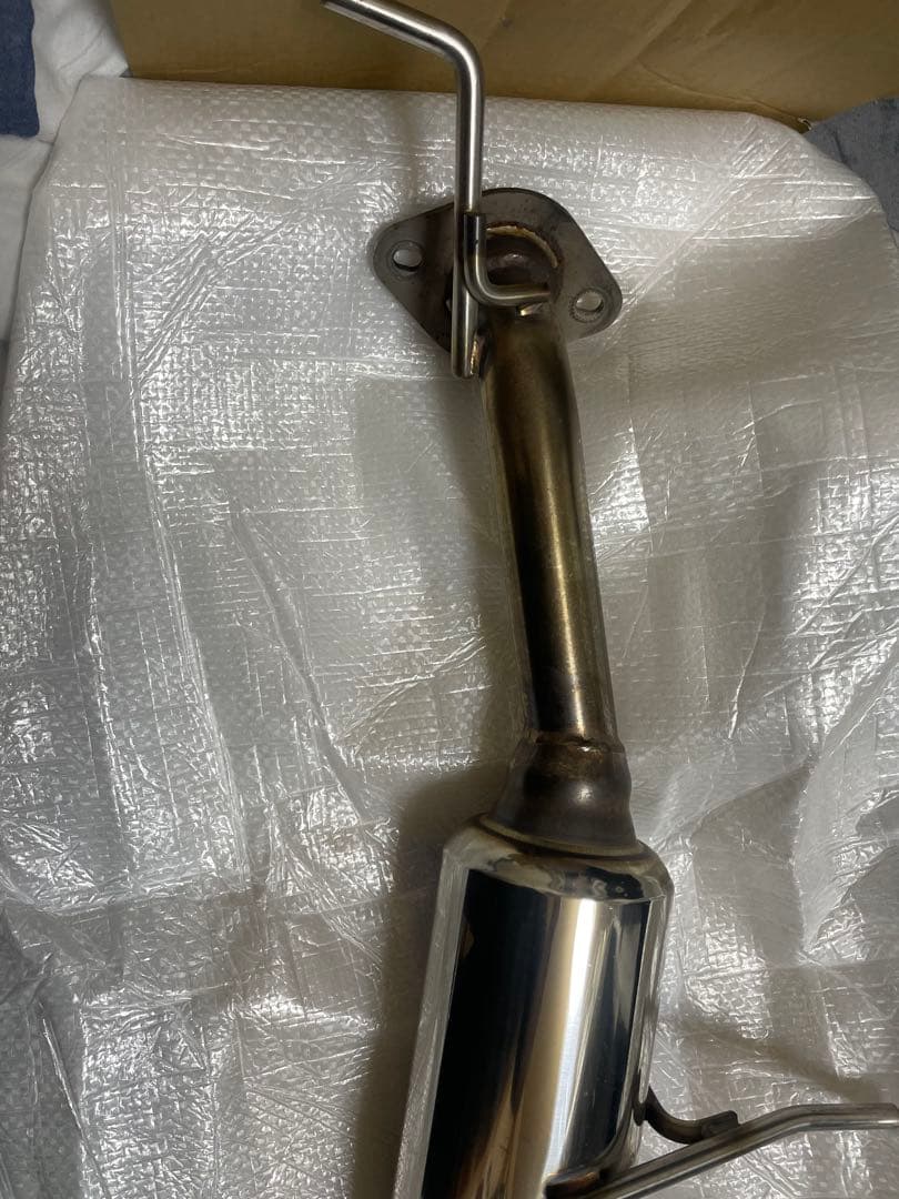 デミオ マフラー