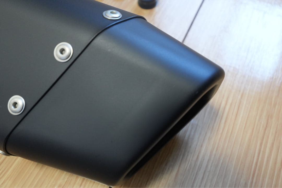 ほぼ未使用zx4rトリックスターマフラー　ブラックエディション　政府認証