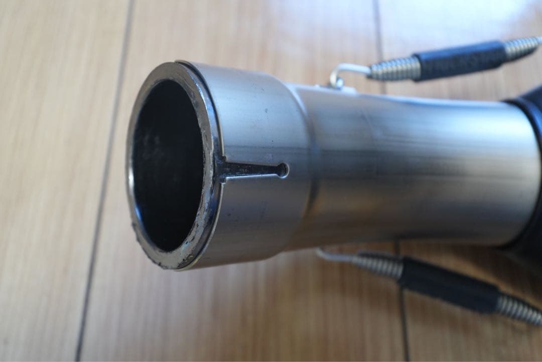 ほぼ未使用zx4rトリックスターマフラー　ブラックエディション　政府認証