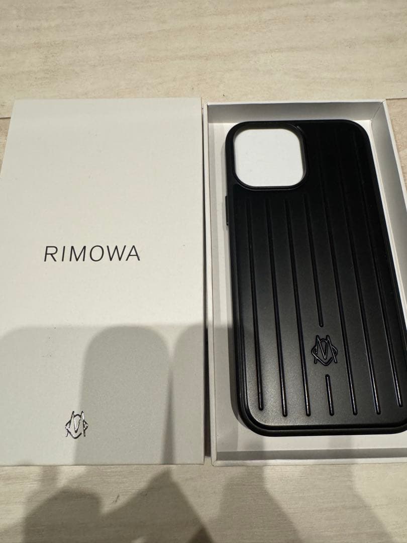 RIMOWA ブラック iPhoneケース