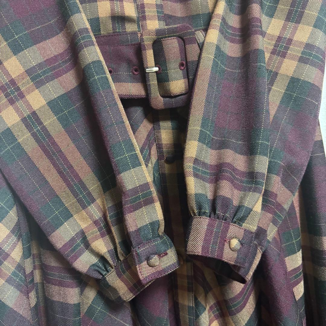 【未使用】エミリアウィズ ベルト付きチェックフレアワンピース　Sサイズ