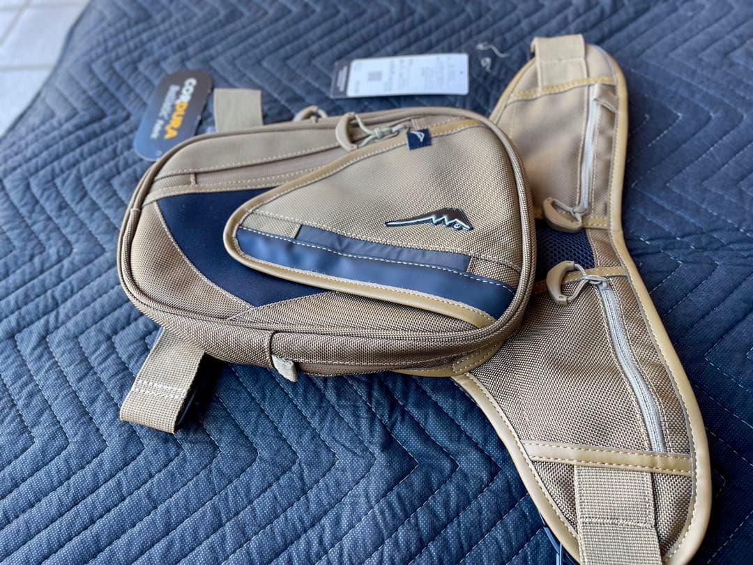 クシタニ レッグバッグ（限定カラー）