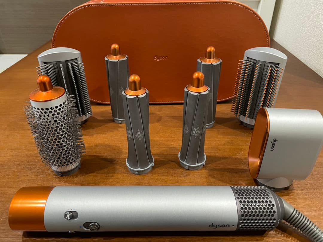 ヘアドライヤー Dyson Airwrap Complete