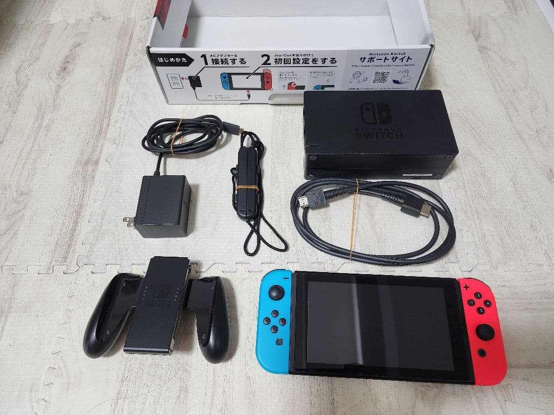 Nintendo Switch 本体 赤/青 付属品完備