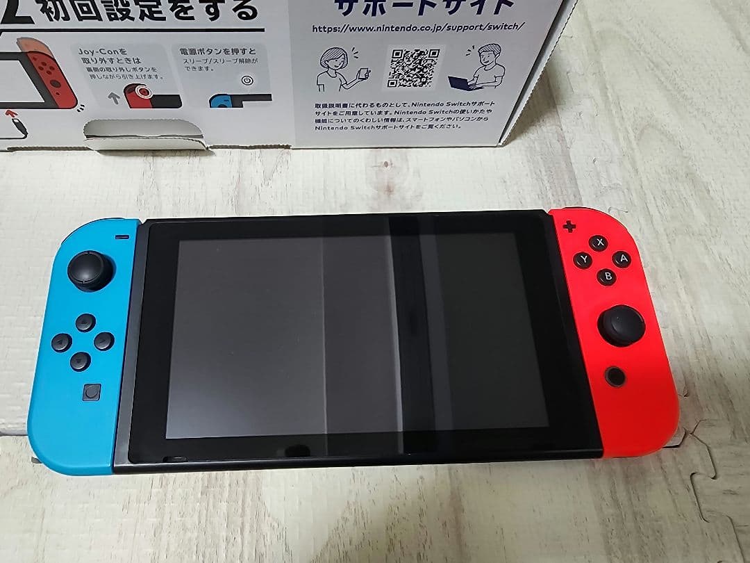 Nintendo Switch 本体 赤/青 付属品完備