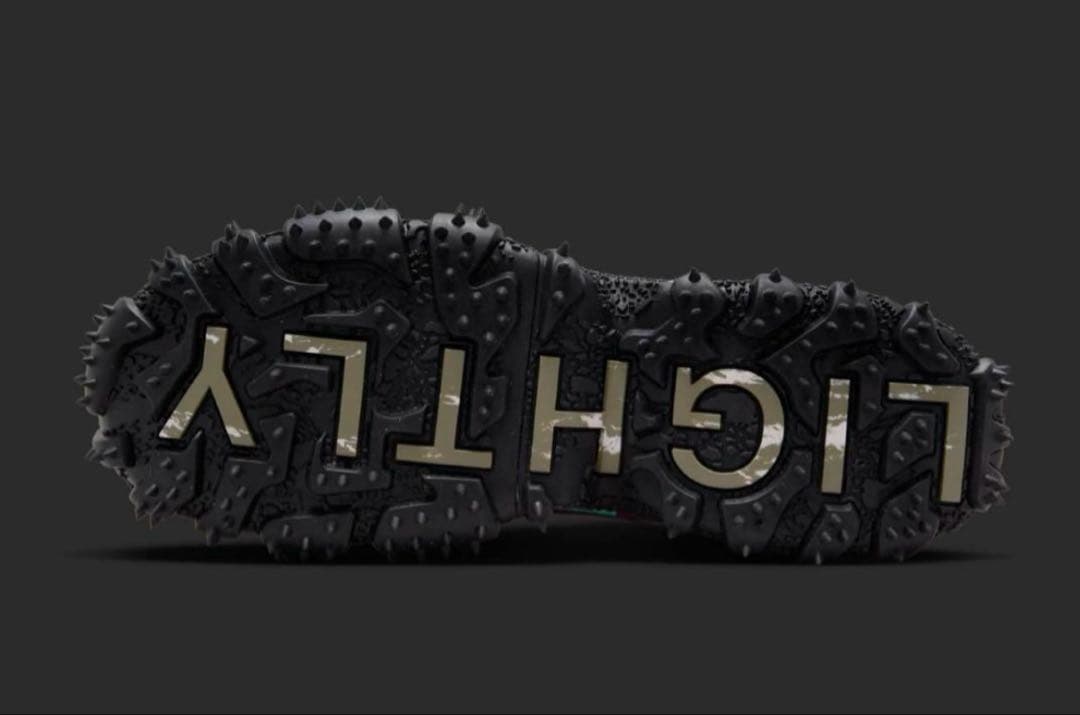 Off-White × Nike Air Terra Forma テラフォーマ