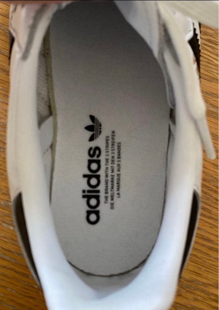 けい adidas サンバ スニーカー