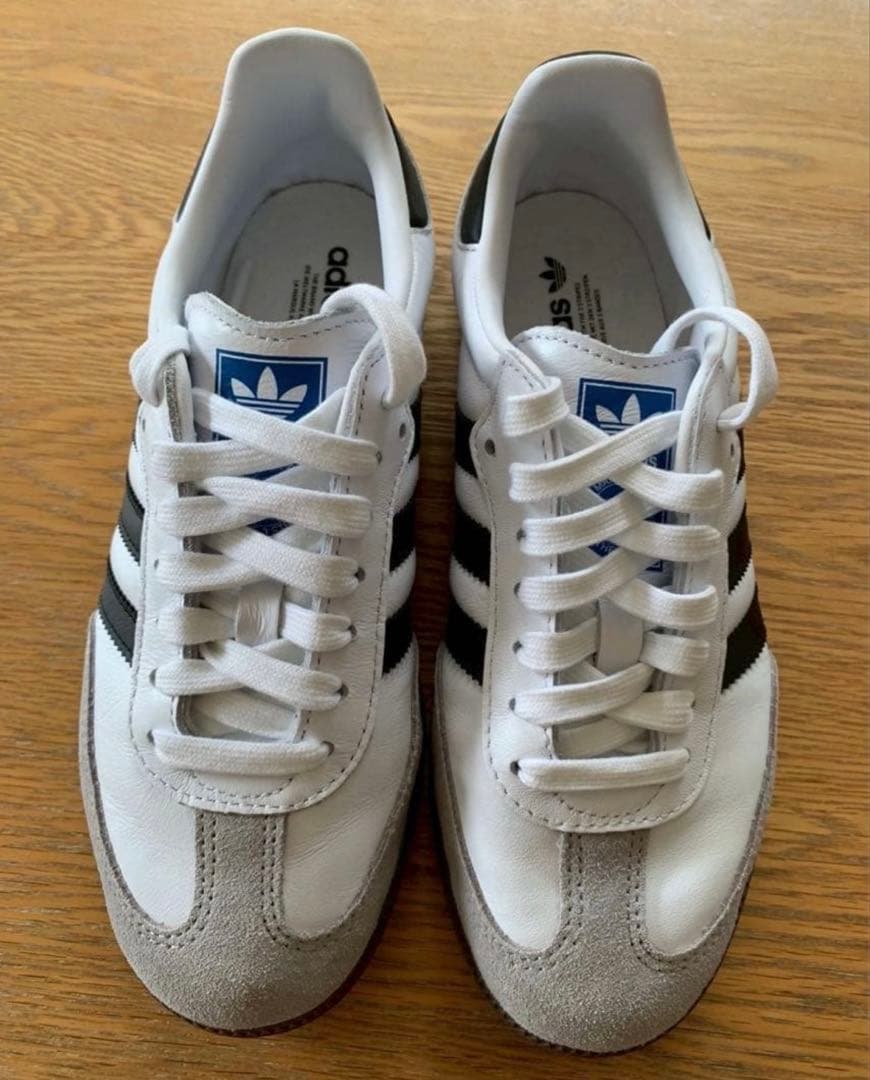 けい adidas サンバ スニーカー