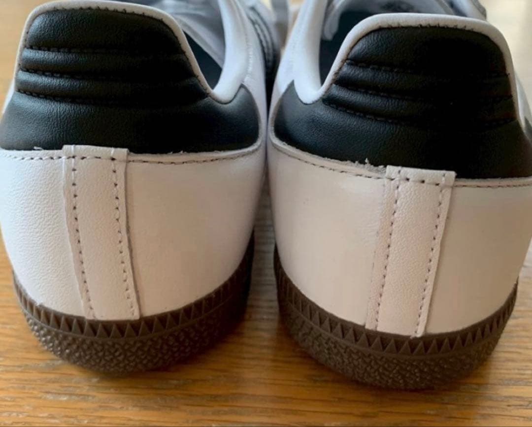 けい adidas サンバ スニーカー