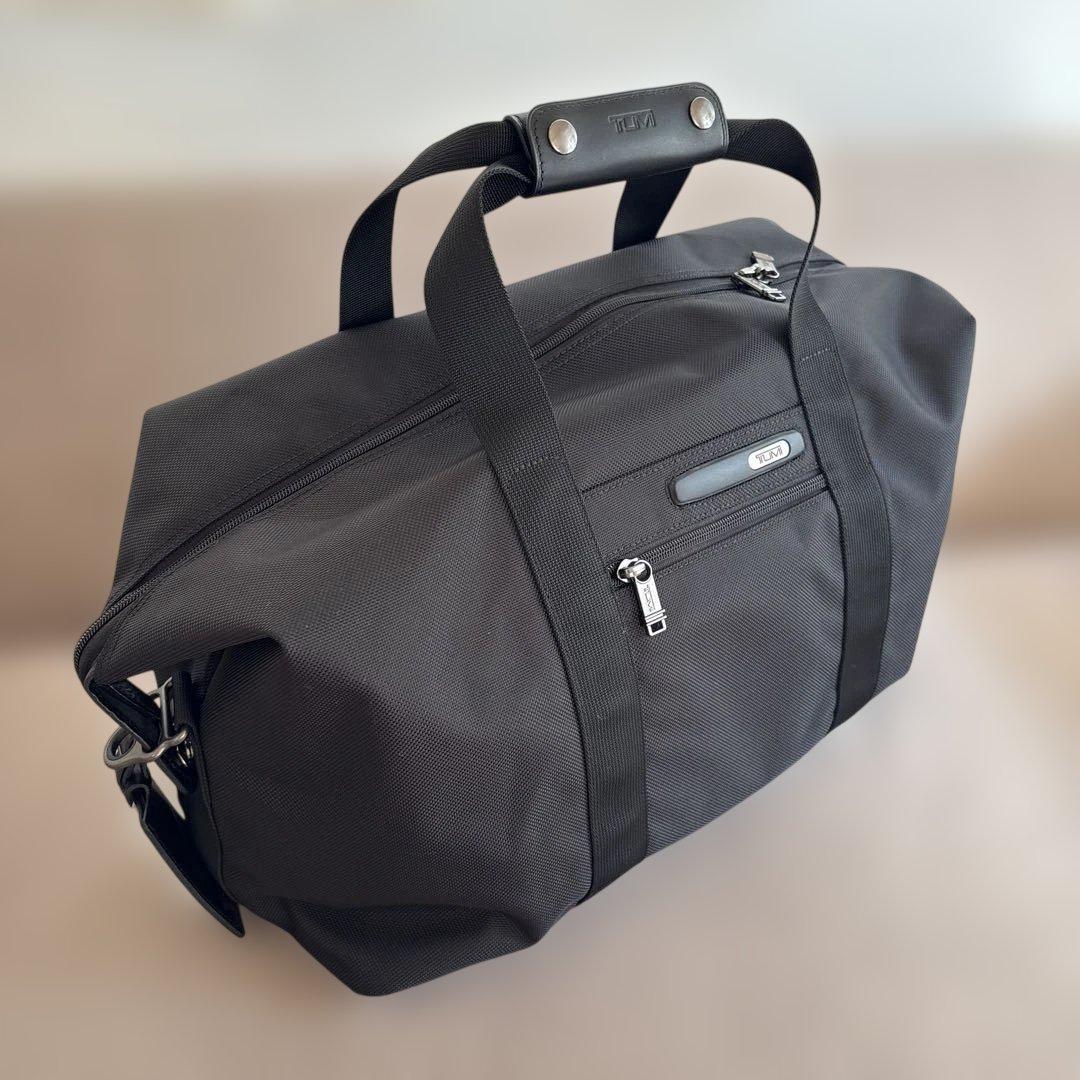 TUMI トウミ　ブラック ボストンバッグ　トートバッグ　ビジネスバッグ