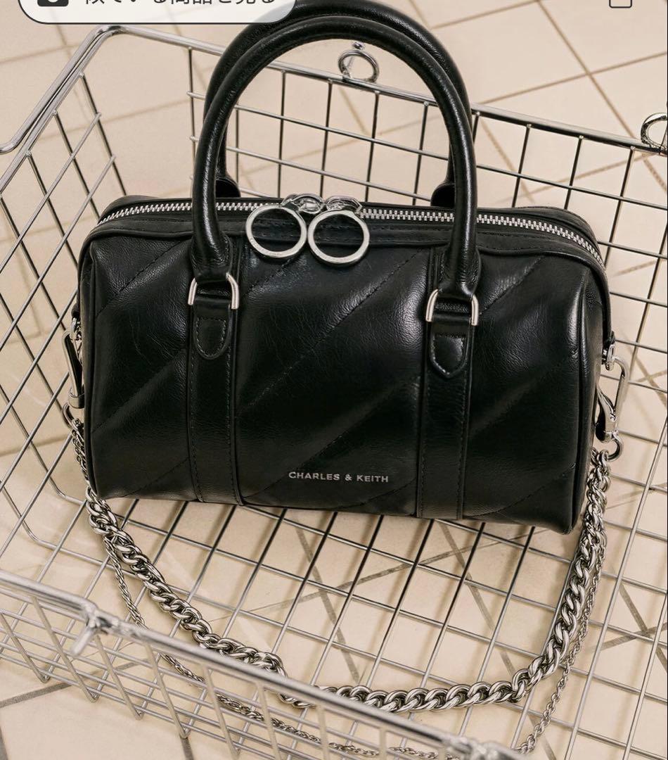 CHARLES & KEITH ブラックショルダーバッグ チャールズアンドキース