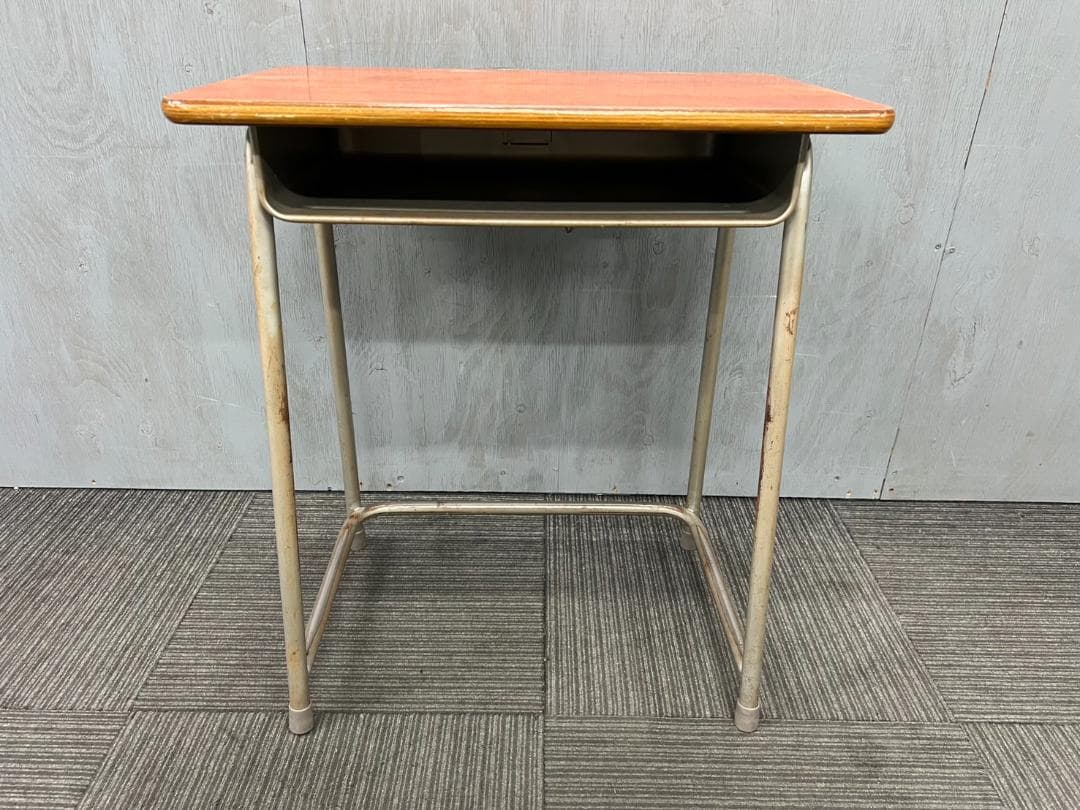 511◆格安配送地域あり◆ホウトク製◆学童机・椅子4組(旧JIS2号)学校学習塾