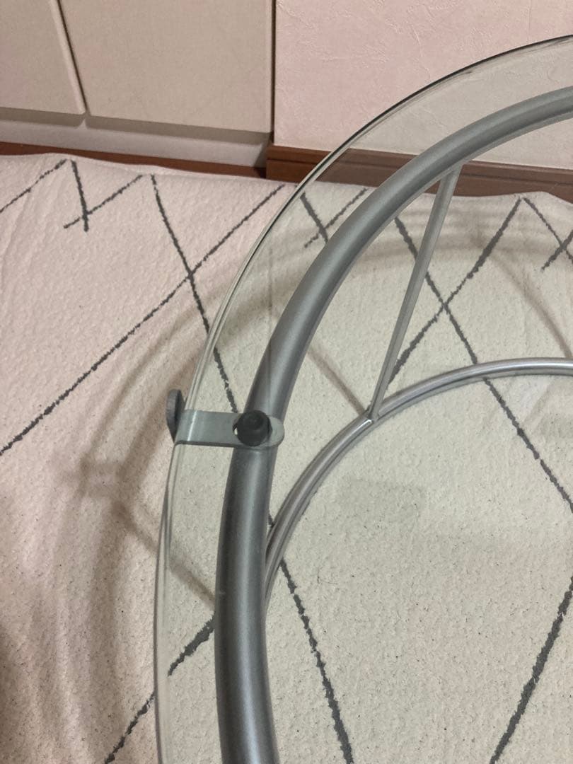 ガラスリビングテーブル