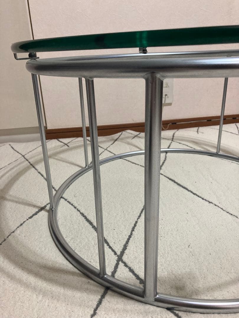 ガラスリビングテーブル