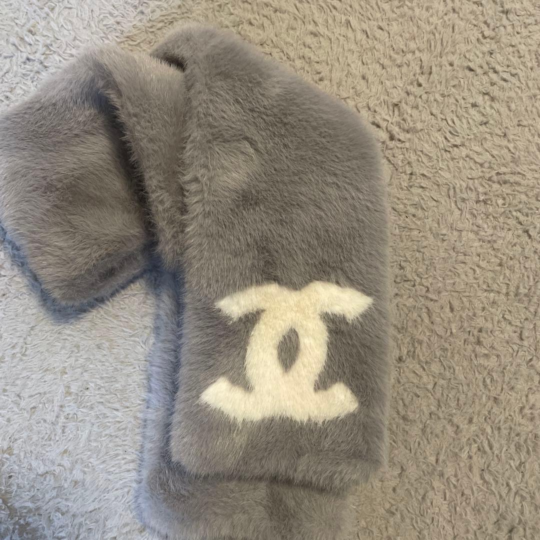 ノベルティ　シャネル グレー マフラー