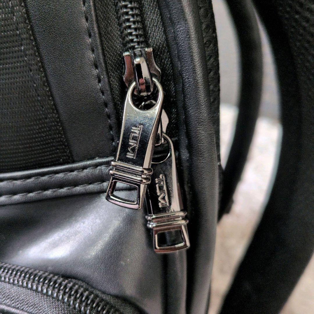 【美品】トゥミ リュック ALPHA3 カーボンレザー ビジネス 正規品