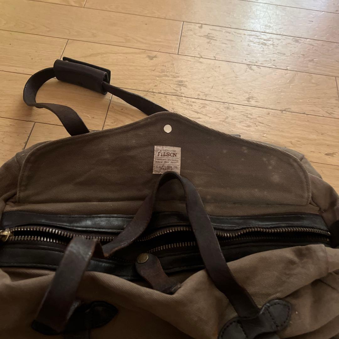 【FILSON】ミディアム ダッフルバッグ（スーパーピエロ）