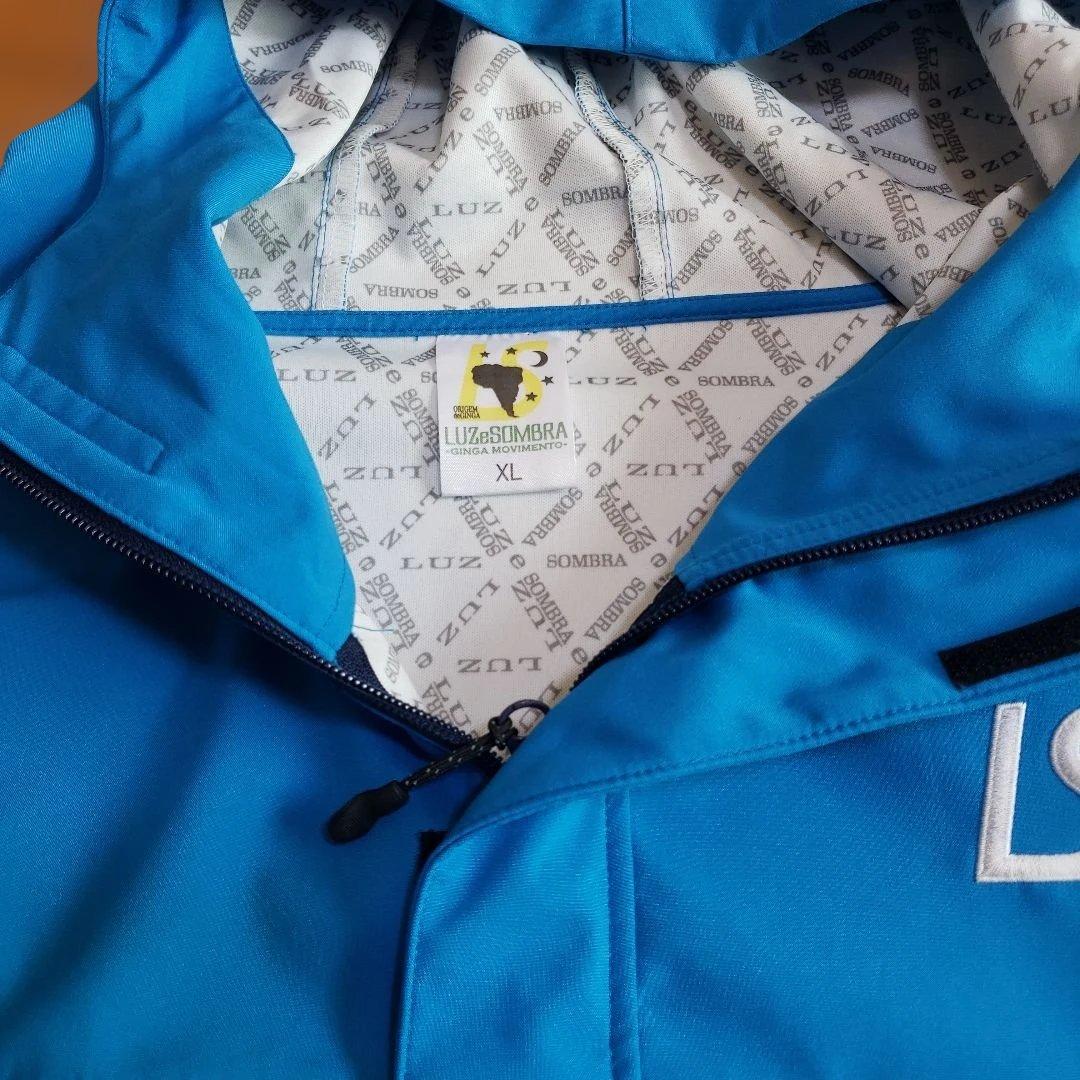 ルースインソブラ　マウンテンパーカー 刺繍入りピステ・ウィンドブレーカー