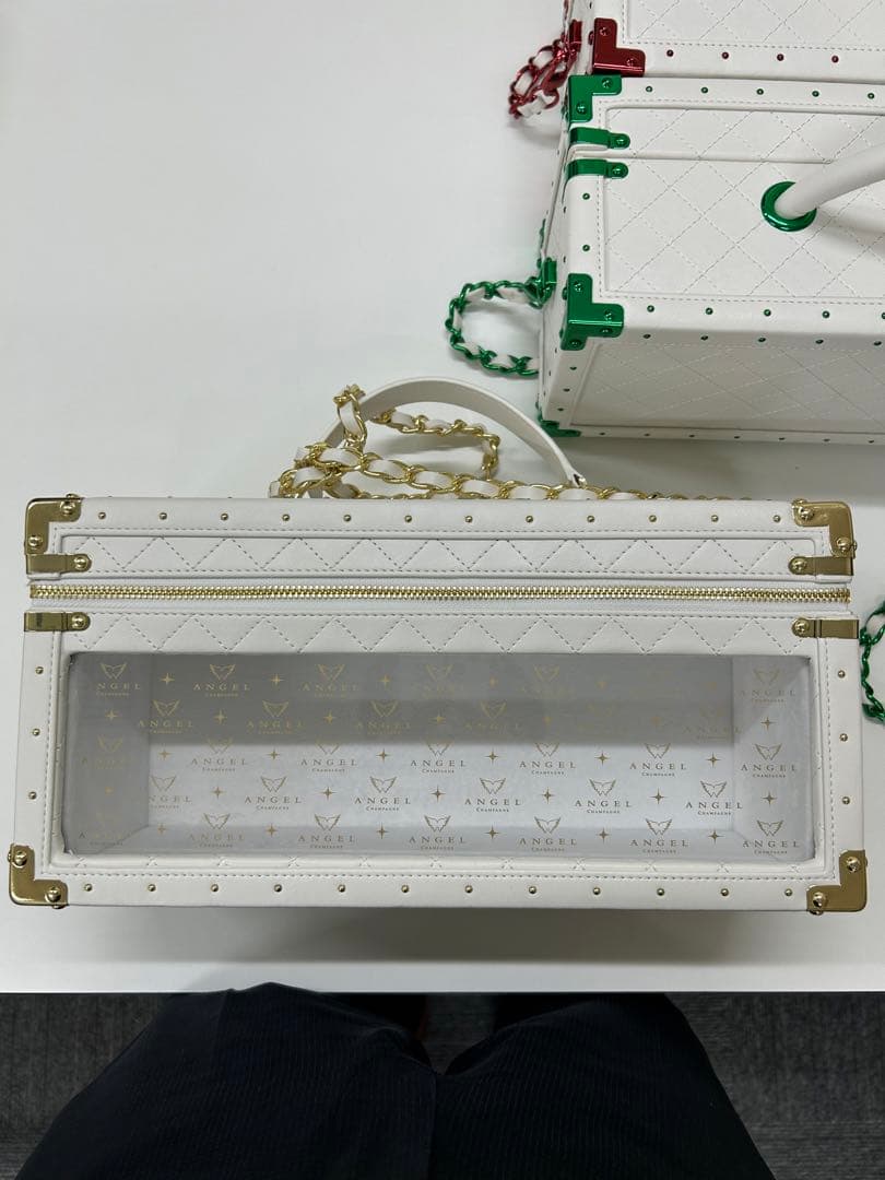 エンジェルシャンパン空瓶、ケース3本セット