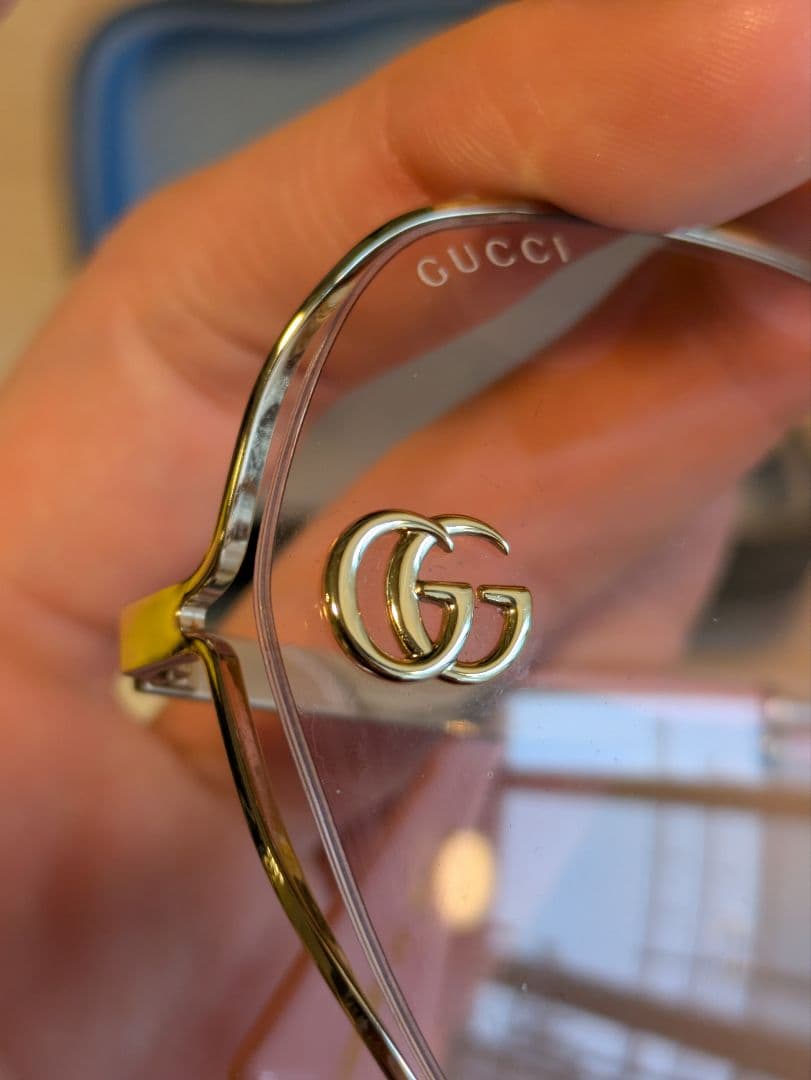 GUCCI　サングラス　GG0818sa
