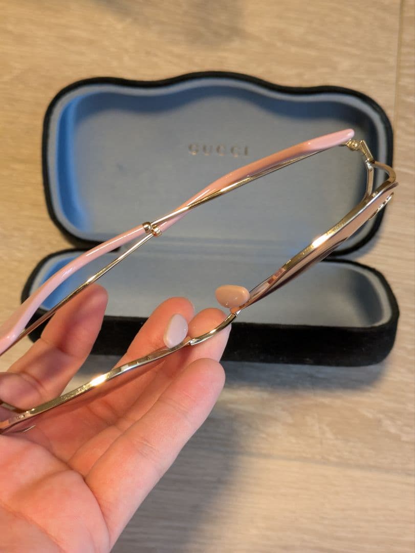 GUCCI　サングラス　GG0818sa