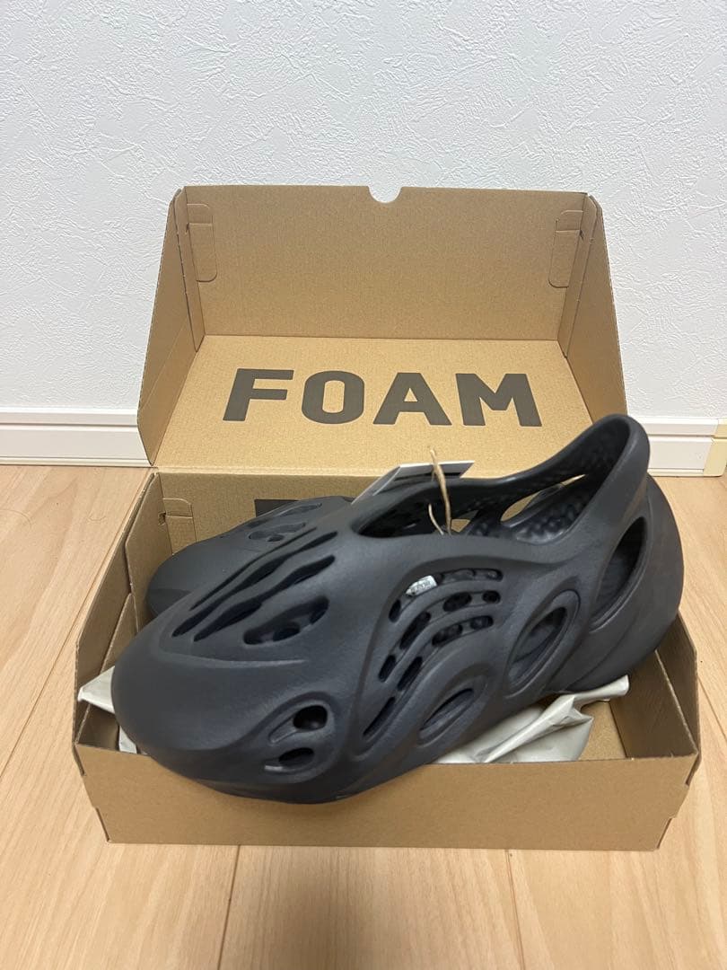 adidas YZY FOAM RNR 27.5㎝ 新品未使用