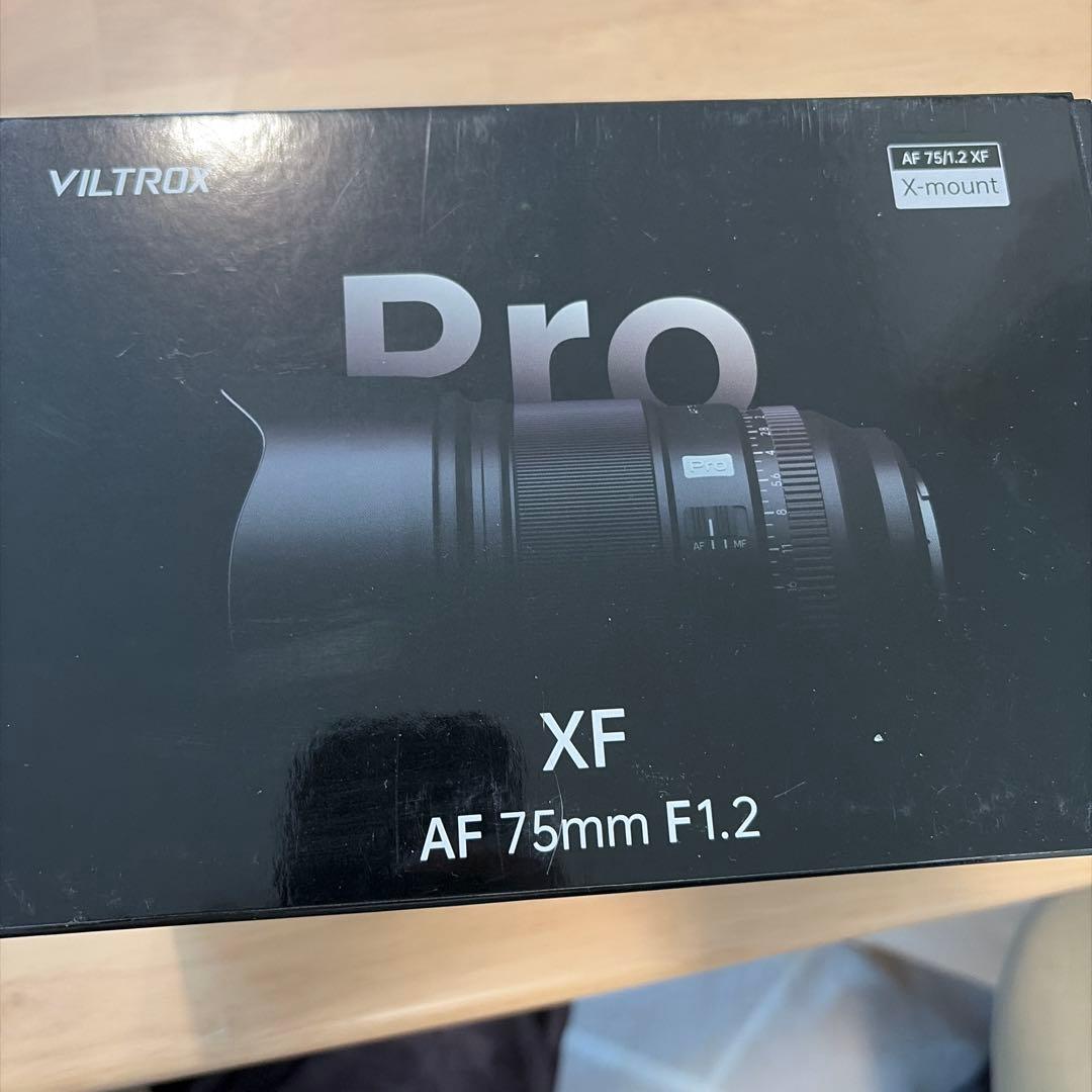 VILTROX AF 75mm f/1.2 レンズ