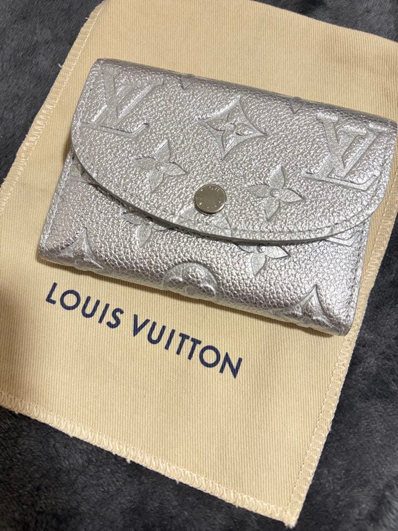 もも ルイヴィトンケース ポルトモネ・ロザリ