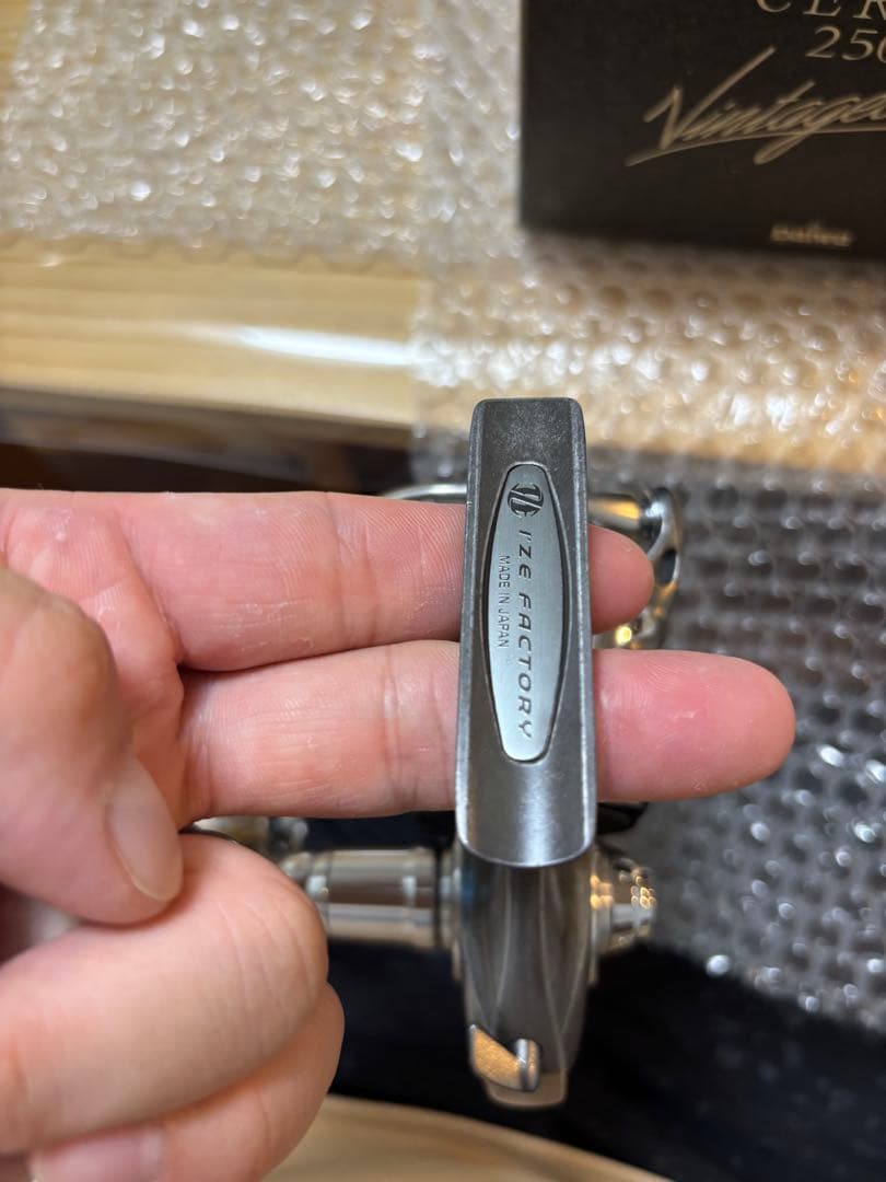 ‼️激レア‼️Daiwa Certate 2500R スピニングリール