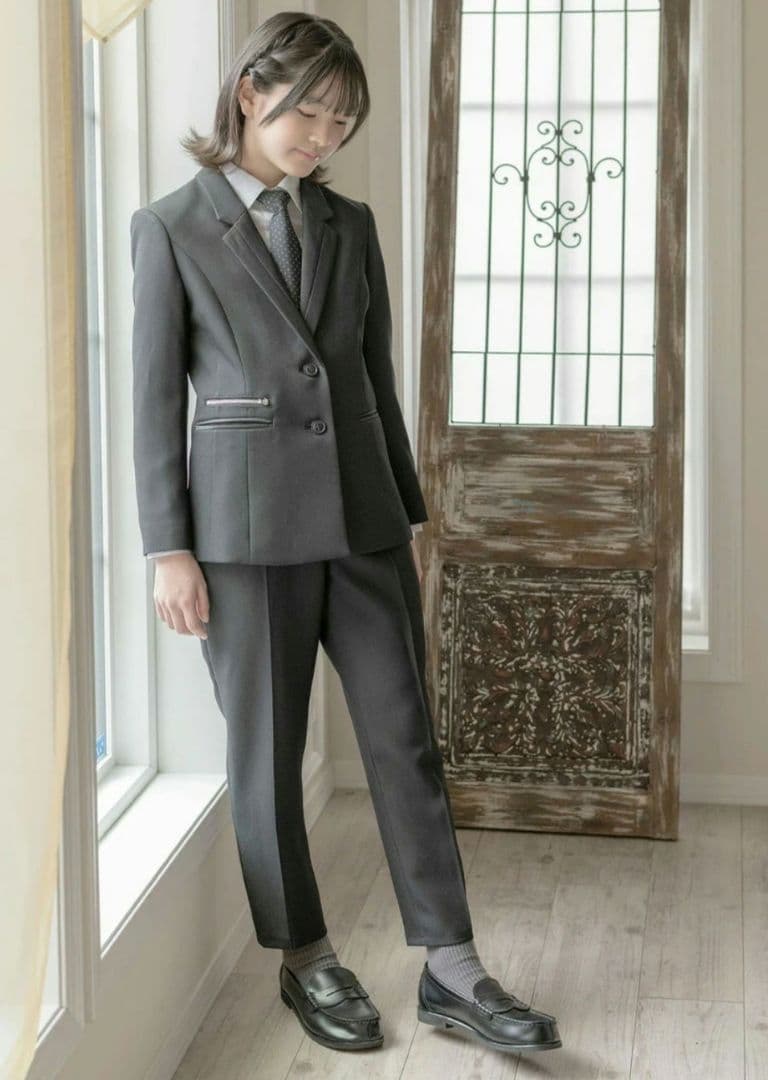 ✨美品✨女の子140　パンツスーツ4点セット　フォーマル