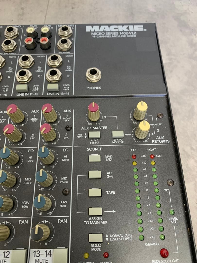 。 MACKIE MS1402-VLZ 14chアナログミキサー