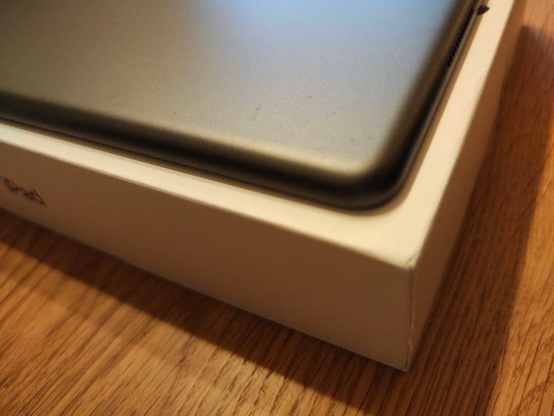 Apple iPad 第7世代（2019年モデル）32GB