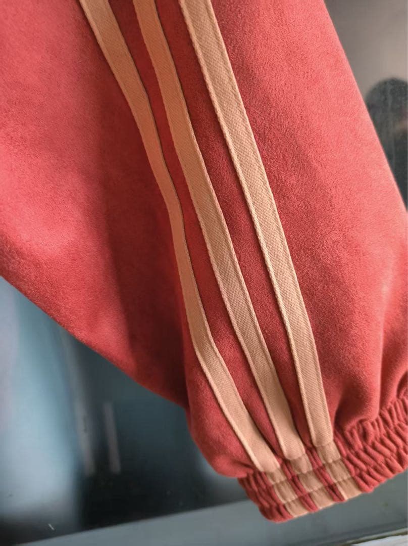 海外限定 アディダス 巳年 トラック スエード ジャケット レッド XL