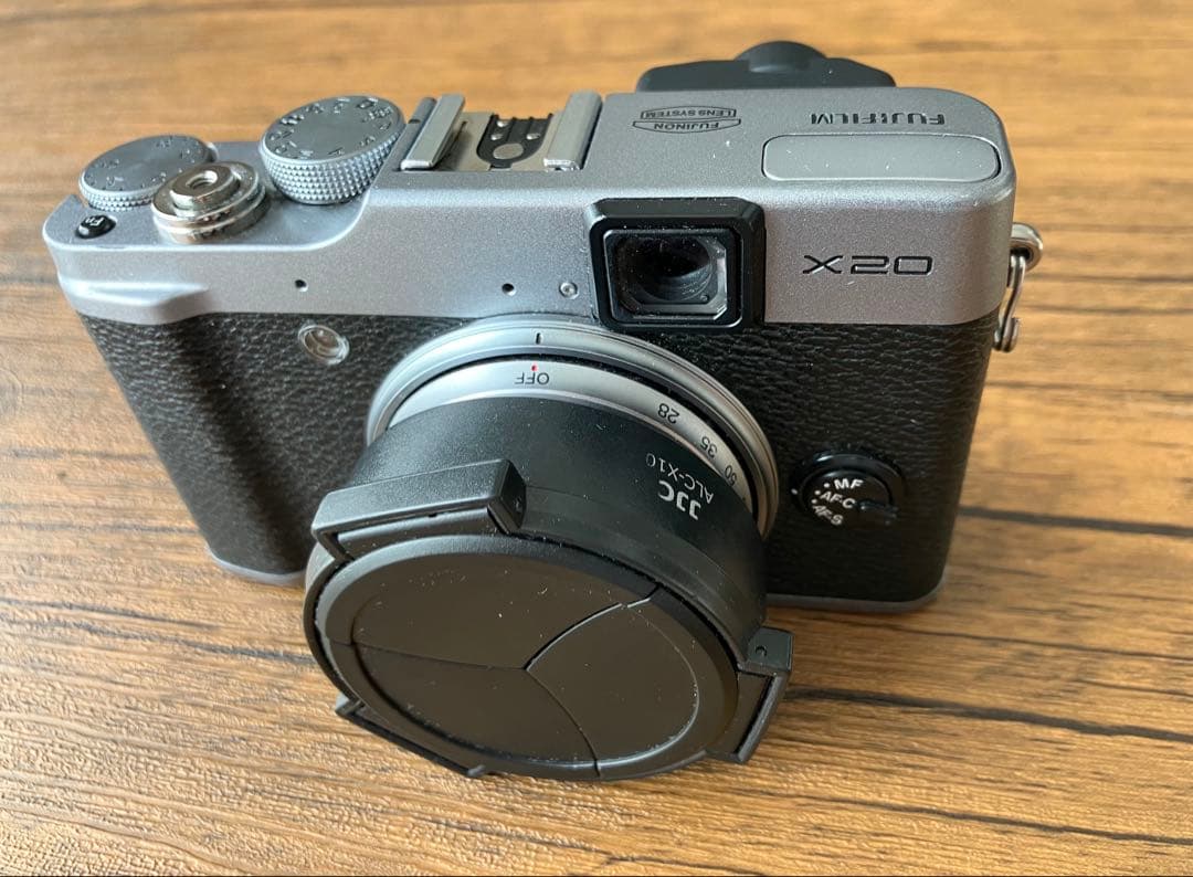 FUJIFILM X20 一眼レフカメラ