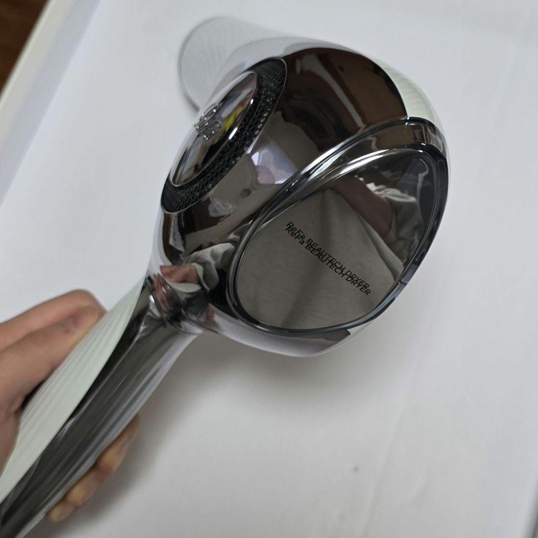 リファ ドライヤー ホワイト・シルバー