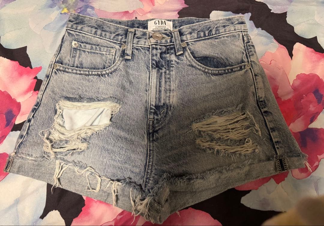 GYDA ジャストウエスト ダメージデニム ショートパンツ ショーパン