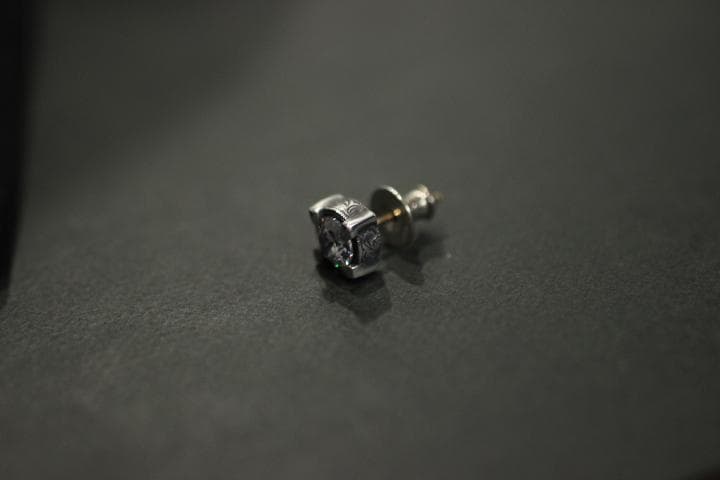 ANTIDOTE BUYERS CLUB シルバー950 / K18 ピアス