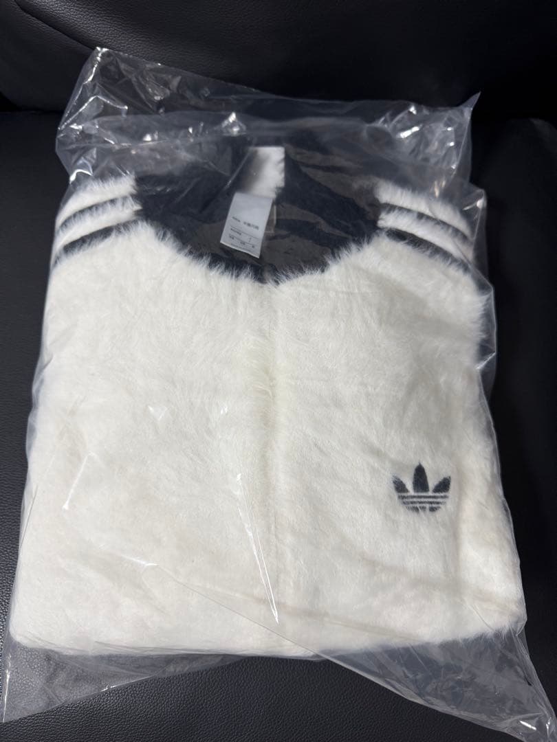 adidas フェイクモヘア クラシック トラックトップ S