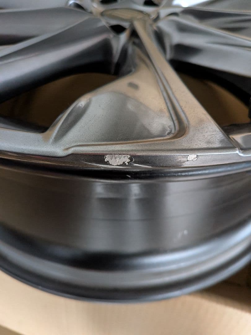 クラウンクロスオーバー　純正ホイール4本セット　ガリキズ無し　走行距離