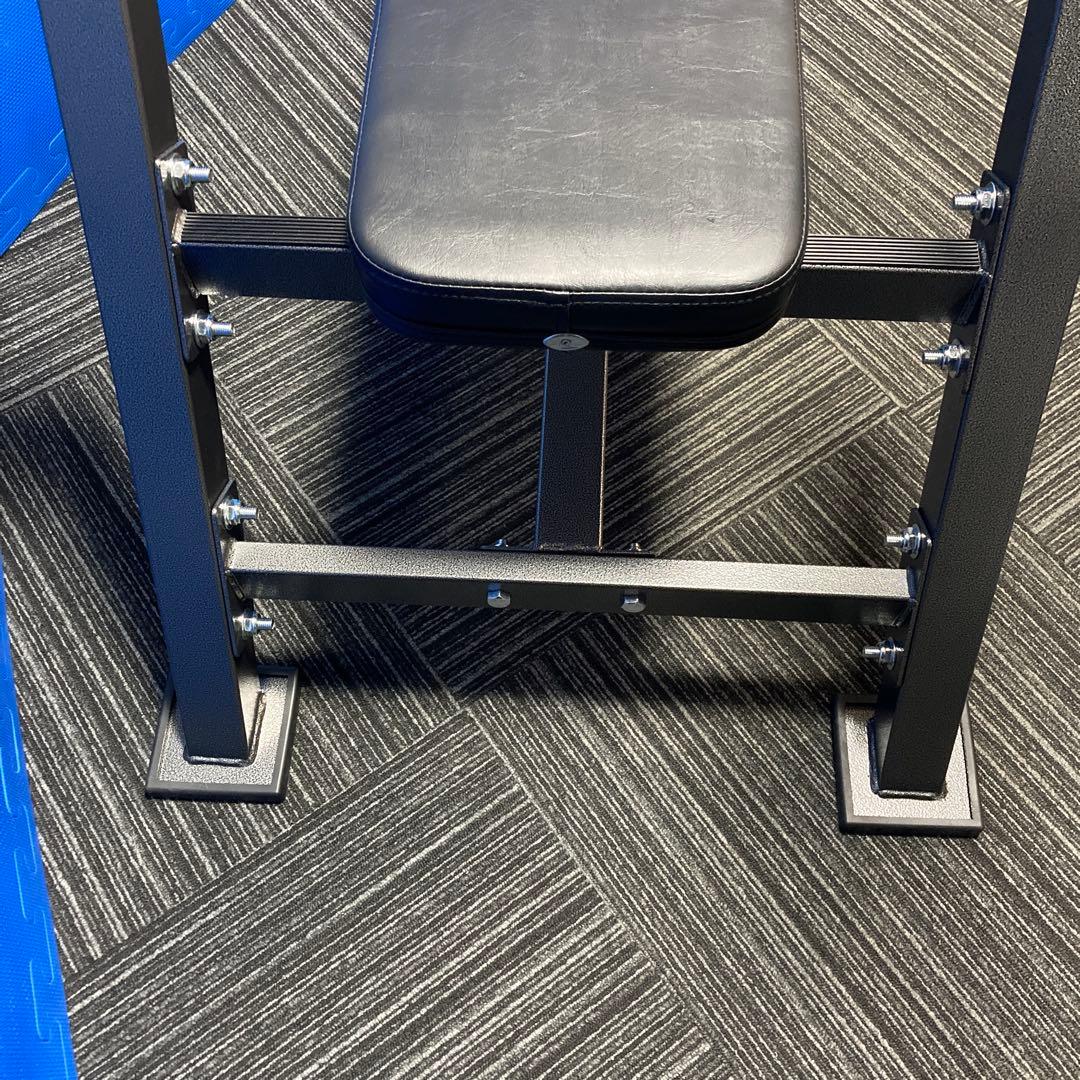 ベンチ台。 ファイティングロード