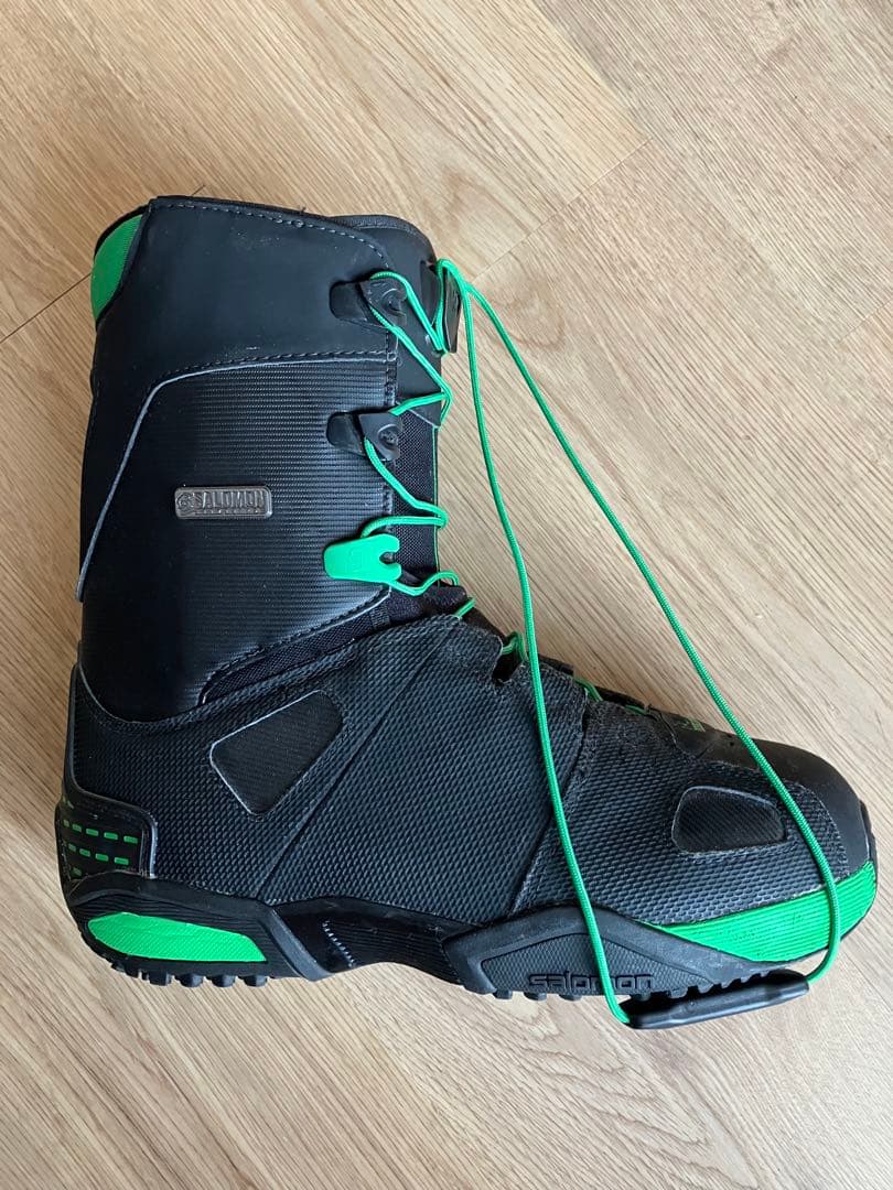 本格シーズンイン値引き サロモン スノボブーツ